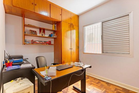 Casa à venda com 3 quartos, 136m² em Campo Grande, São Paulo
