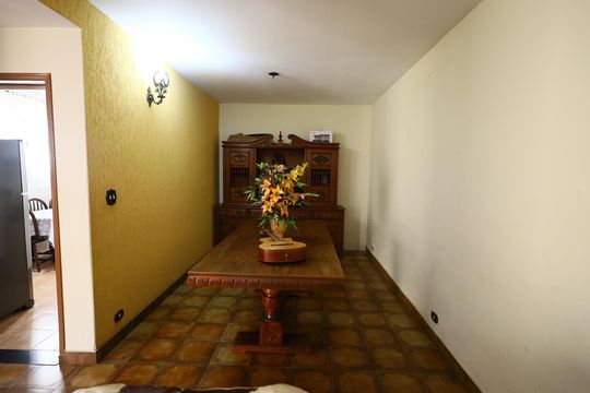 Sala de casa à venda com 5 quartos, 168m² em Vila Yara, Osasco