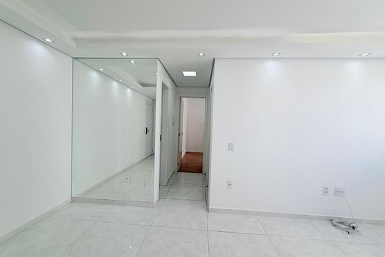 Sala de apartamento para alugar com 2 quartos, 57m² em Santo Amaro, São Paulo