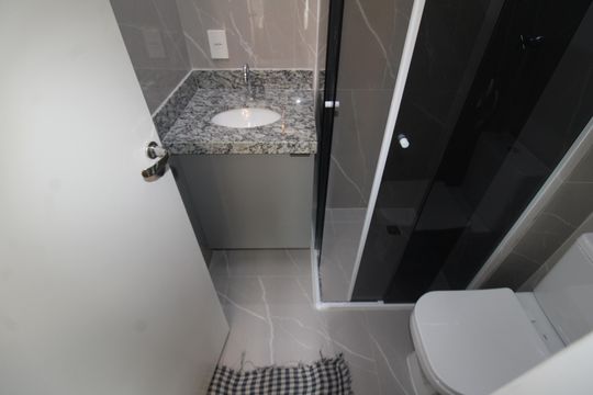Banheiro de apartamento à venda com 1 quarto, 28m² em Carandiru, São Paulo