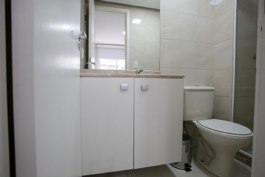 Banheiro da Suíte de apartamento para alugar com 2 quartos, 59m² em Pechincha, Rio de Janeiro