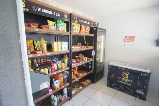 Mercadinho de apartamento para alugar com 2 quartos, 59m² em Pechincha, Rio de Janeiro