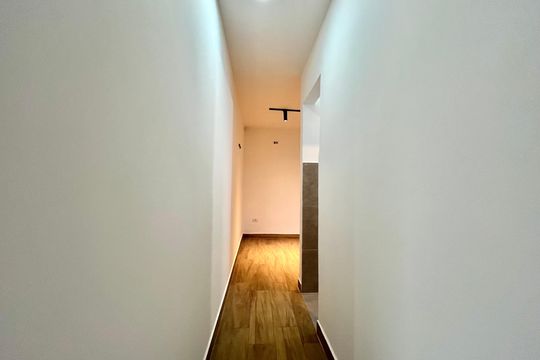 Corredor de apartamento para alugar com 1 quarto, 45m² em Mirandópolis, São Paulo