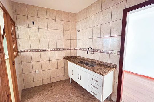 Casa para alugar com 2 quartos, 80m² em Planalto, Belo Horizonte