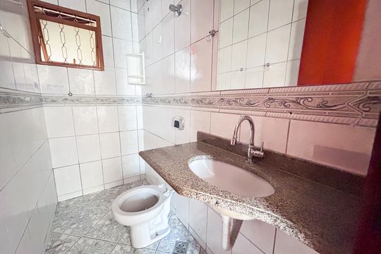 Casa para alugar com 2 quartos, 80m² em Planalto, Belo Horizonte