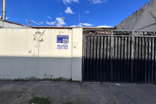 Casa para alugar com 2 quartos, 80m² em Planalto, Belo Horizonte