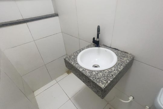 Banheiro de casa para alugar com 1 quarto, 60m² em Xerém, Duque de Caxias