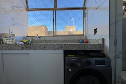 Área de Serviço de apartamento para alugar com 3 quartos, 57m² em Manacás, Belo Horizonte