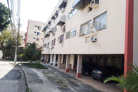 Fachada do Bloco de apartamento para alugar com 1 quarto, 38m² em Jacarepaguá, Rio de Janeiro