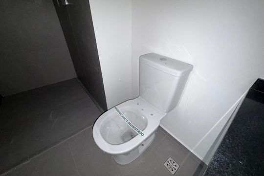 Banheiro de kitnet/studio à venda com 1 quarto, 43m² em Jardim Analia Franco, São Paulo