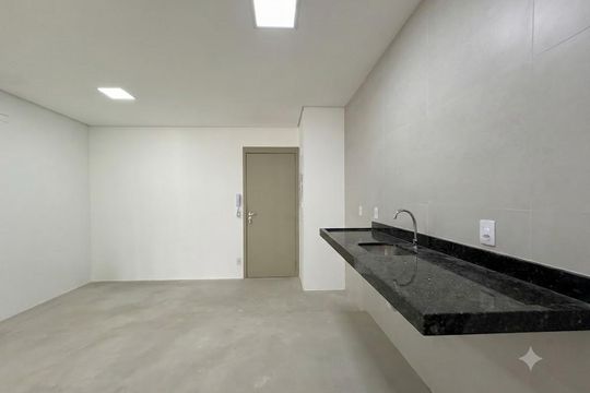Cozinha  de apartamento para alugar com 2 quartos, 81m² em Brooklin, São Paulo