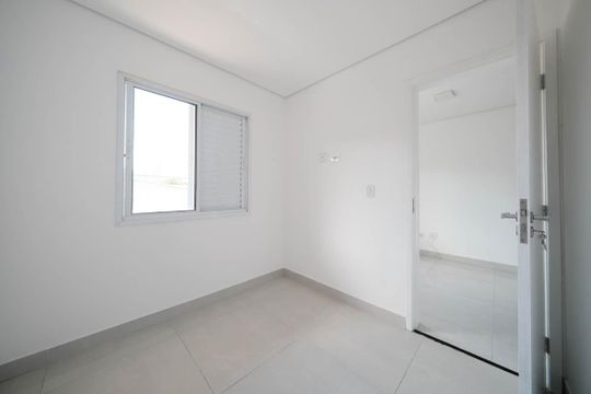 Quarto 1 de apartamento para alugar com 2 quartos, 34m² em Vila Dalila, São Paulo