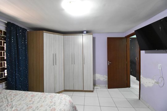 Quarto 1 de apartamento à venda com 4 quartos, 305m² em Cajuru, Curitiba