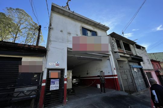Fachada  de casa para alugar com 1 quarto, 57m² em Conjunto Habitacional Sitio Conceicao, São Paulo