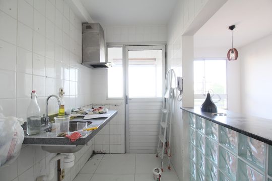 Cozinha de apartamento para alugar com 2 quartos, 47m² em Fazenda Morumbi, São Paulo