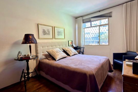 Apartamento à venda com 3 quartos, 130m² em Gutierrez, Belo Horizonte