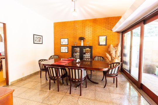 Sala de casa à venda com 3 quartos, 400m² em Lapa, São Paulo