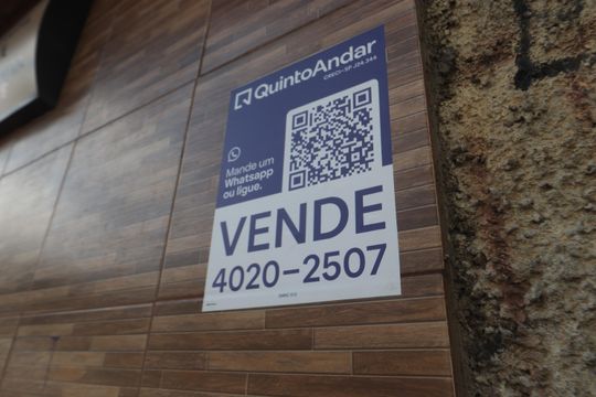 Placa de apartamento à venda com 2 quartos, 56m² em Jardim Santa Adelia, São Paulo