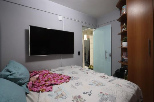 Quarto 1 de apartamento à venda com 2 quartos, 56m² em Jardim Santa Adelia, São Paulo