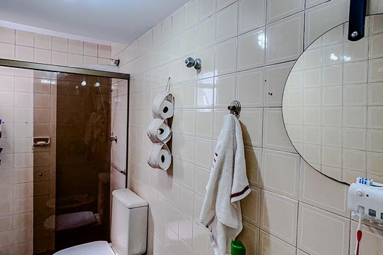 Banheiro de apartamento à venda com 2 quartos, 64m² em Tatuapé, São Paulo
