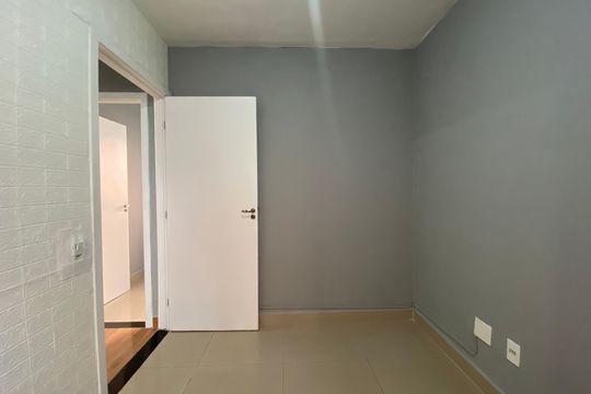 Apartamento para alugar com 2 quartos, 40m² em Jardim Joao Xxiii, São Paulo