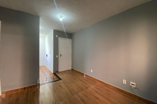 Apartamento para alugar com 2 quartos, 40m² em Jardim Joao Xxiii, São Paulo