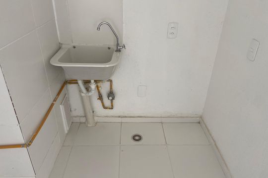 Tanque de apartamento para alugar com 2 quartos, 33m² em Jardim Gilda Maria, São Paulo