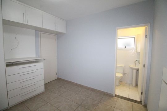 Suíte de apartamento para alugar com 2 quartos, 68m² em Vila Patricia, São José dos Campos
