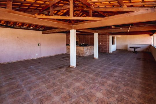 Casa à venda com 5 quartos, 240m² em Jaqueline, Belo Horizonte