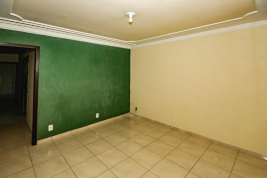 Casa à venda com 5 quartos, 240m² em Jaqueline, Belo Horizonte