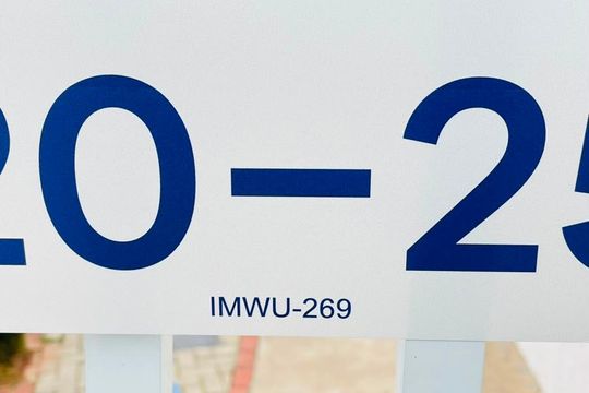Código da placa de casa de condomínio para alugar com 2 quartos, 82m² em Centreville, Cotia
