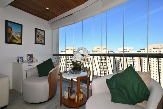 Varanda de apartamento à venda com 3 quartos, 110m² em Chácara Agrindus, Taboão da Serra