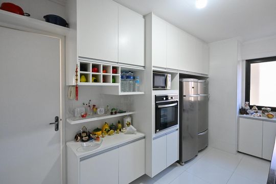 Cozinha de apartamento à venda com 3 quartos, 110m² em Chácara Agrindus, Taboão da Serra