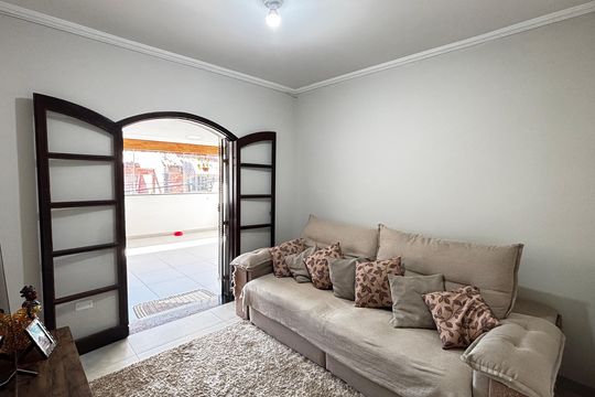 Casa à venda com 2 quartos, 175m² em Jardim Santo André, Santo André
