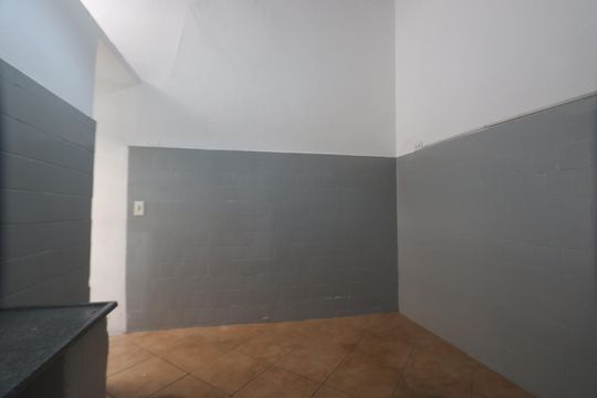 Cozinha de casa à venda com 1 quarto, 40m² em Vila Paulo Silas, São Paulo