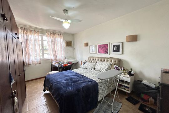 Quarto 3 - Suíte de casa à venda com 4 quartos, 181m² em Vila Valqueire, Rio de Janeiro