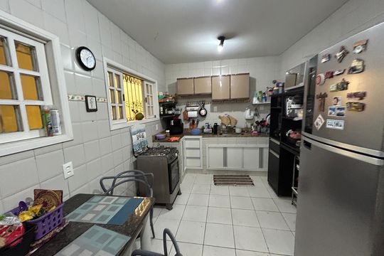 Cozinha de casa à venda com 4 quartos, 181m² em Vila Valqueire, Rio de Janeiro