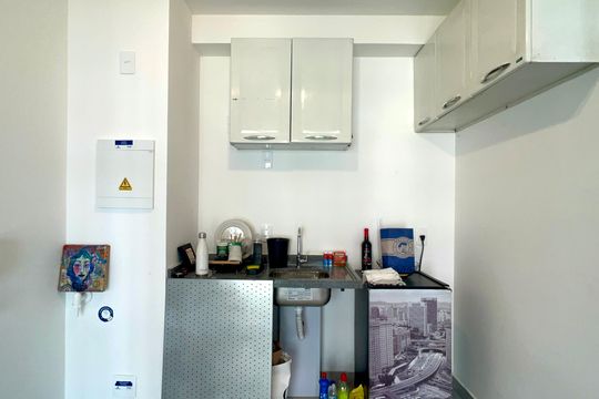 Cozinha de kitnet/studio à venda com 1 quarto, 30m² em Pinheiros, São Paulo