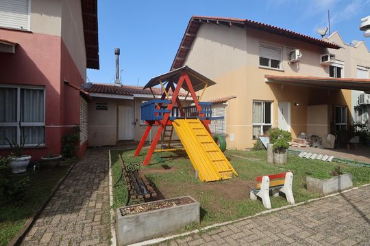 Área comum - Playground de casa de condomínio à venda com 3 quartos, 106m² em Fátima, Canoas