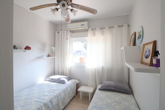 Quarto 1 de casa de condomínio à venda com 3 quartos, 106m² em Fátima, Canoas
