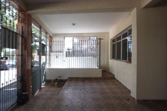 Garagem de casa para alugar com 3 quartos, 150m² em Parque São Lucas, São Paulo