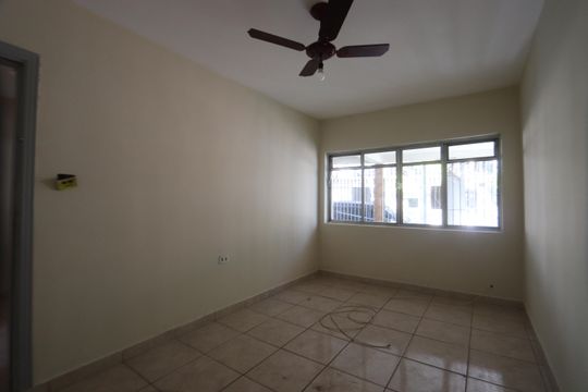 Casa para alugar com 3 quartos, 150m² em Parque São Lucas, São Paulo