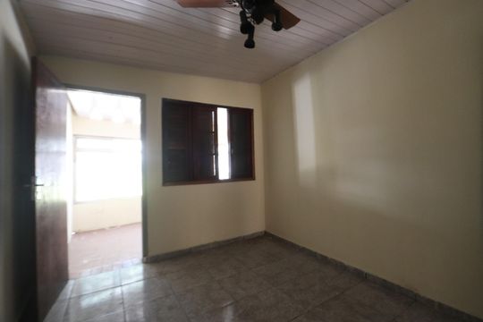 Quarto 1 de casa para alugar com 3 quartos, 150m² em Parque São Lucas, São Paulo