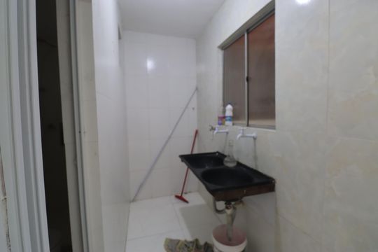 Área de Serviço de casa para alugar com 3 quartos, 110m² em São Cristóvão, Salvador