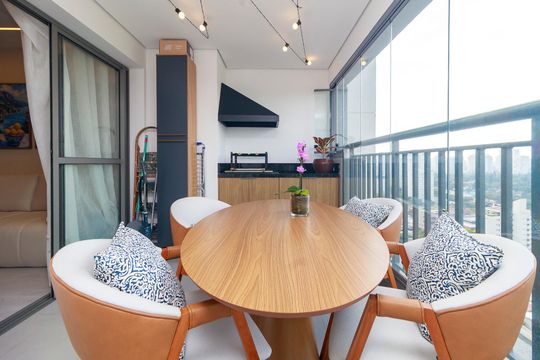 Sala - Varanda de apartamento à venda com 2 quartos, 51m² em Santo Amaro, São Paulo