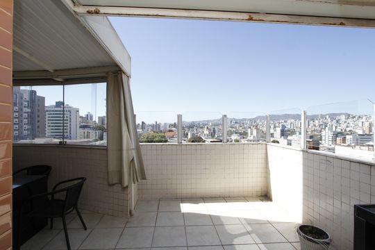 Cobertura de apartamento para alugar com 4 quartos, 276m² em Padre Eustáquio, Belo Horizonte