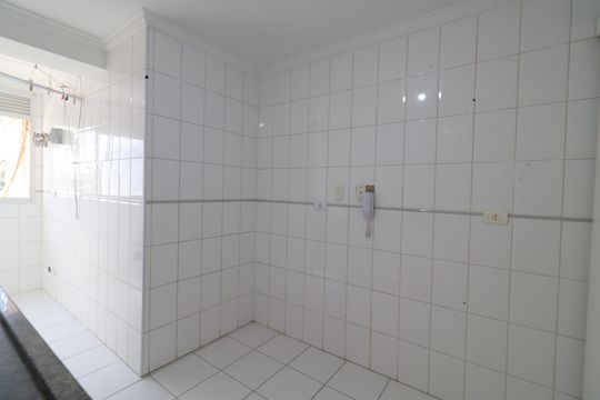 Cozinha de apartamento para alugar com 3 quartos, 69m² em Jardim Nosso Lar, São Paulo