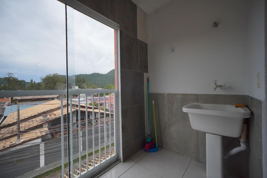 Área de Serviço de apartamento para alugar com 3 quartos, 115m² em Ingleses do Rio Vermelho, Florianópolis