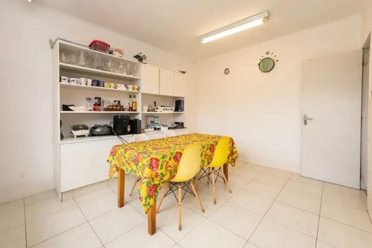 Cozinha de casa à venda com 5 quartos, 256m² em Vila Madalena, São Paulo