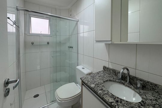Banheiro Social de apartamento à venda com 2 quartos, 85m² em Vila Euclides, São Bernardo do Campo